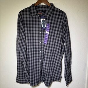 GAP Men's Dark Checkered Button Down Shirt
